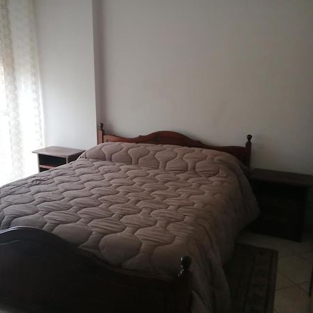 Apartamento La Casa Di Fiore Asti Exterior foto