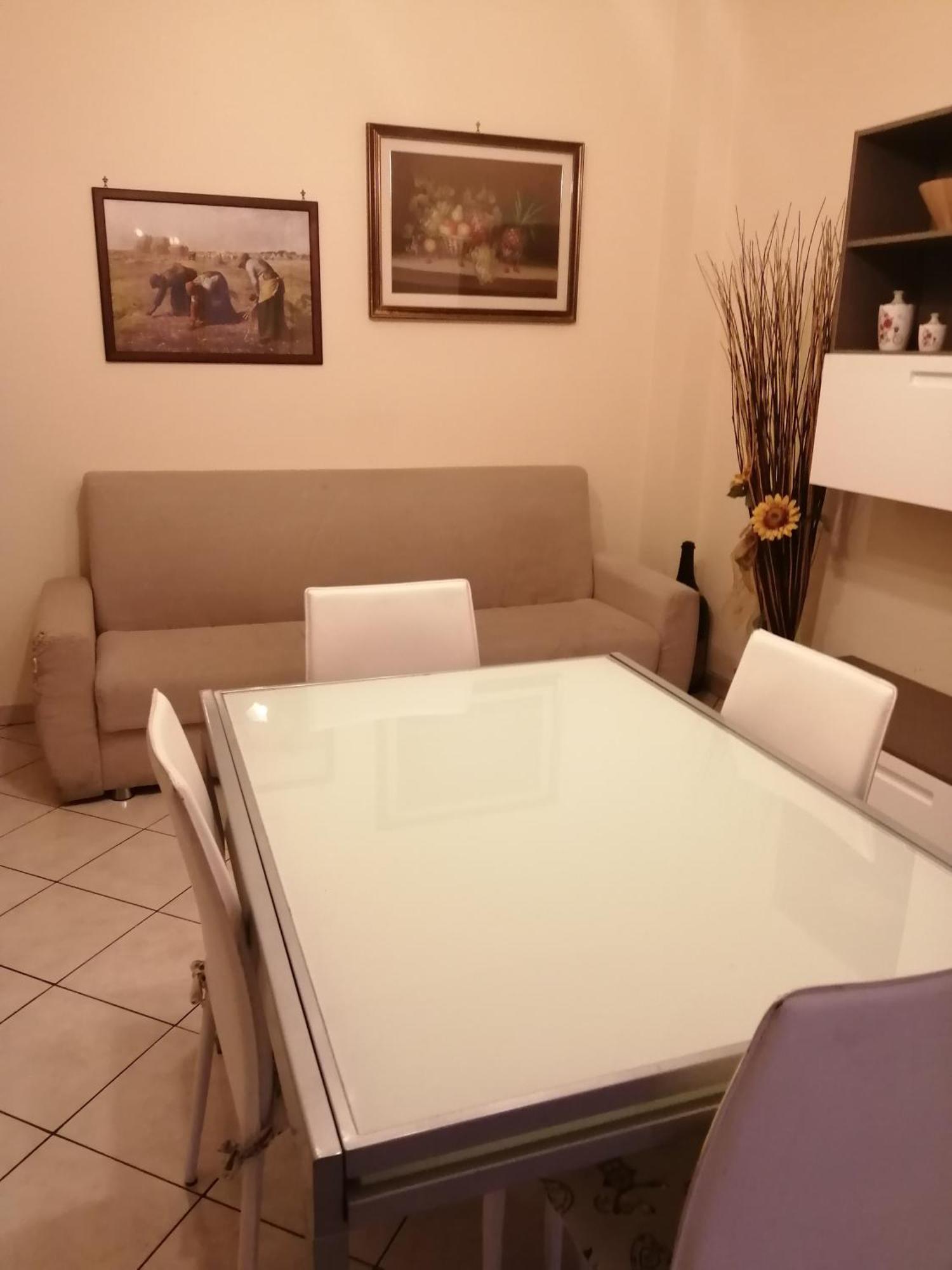 Apartamento La Casa Di Fiore Asti Exterior foto