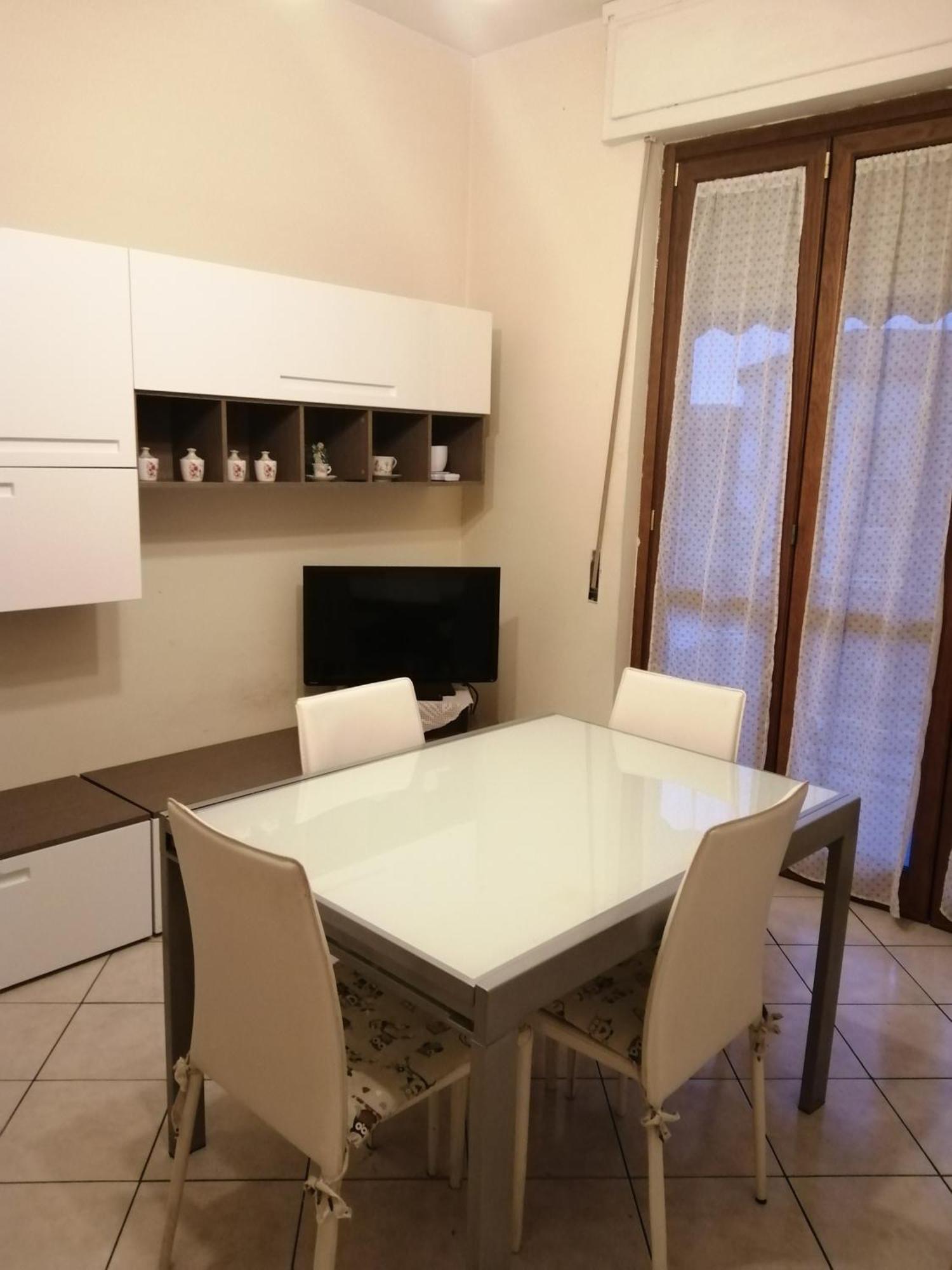Apartamento La Casa Di Fiore Asti Exterior foto